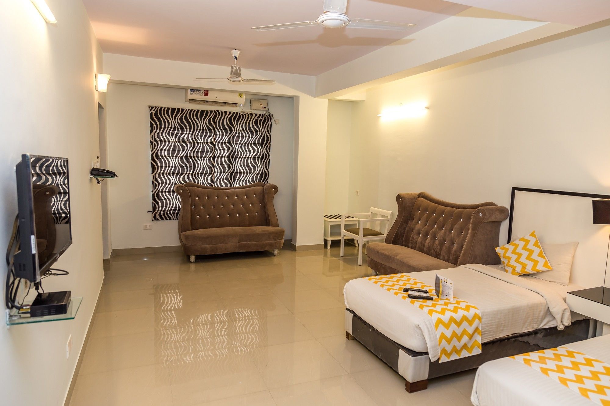 העיר בנגלור Collection O 29 Church'S Inn Near Cubbon Park מראה חיצוני תמונה